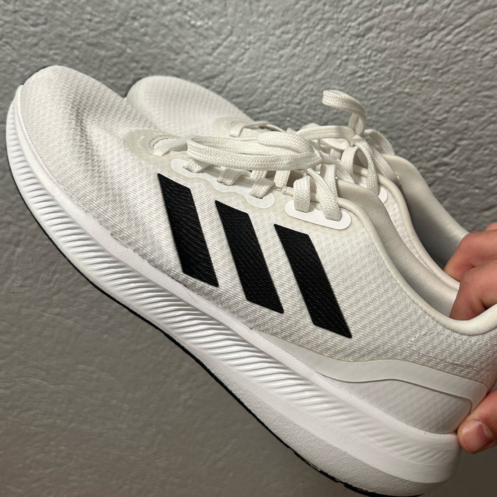 Adidas cloudfoam shoes